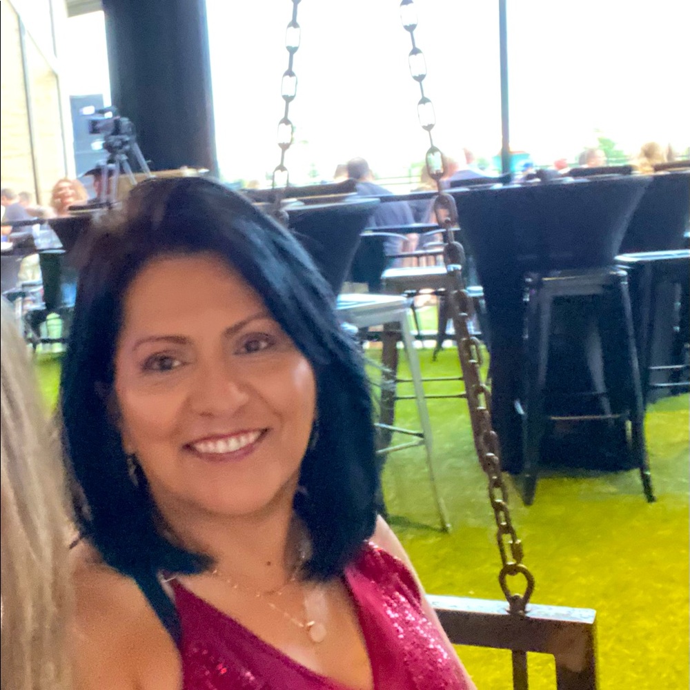 Meet your Posher, Graciela